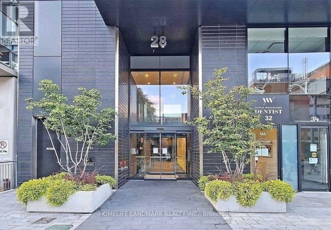 Building Photo - 28 Wellesley St E