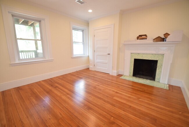 Foto del edificio - 1616 Beacon St