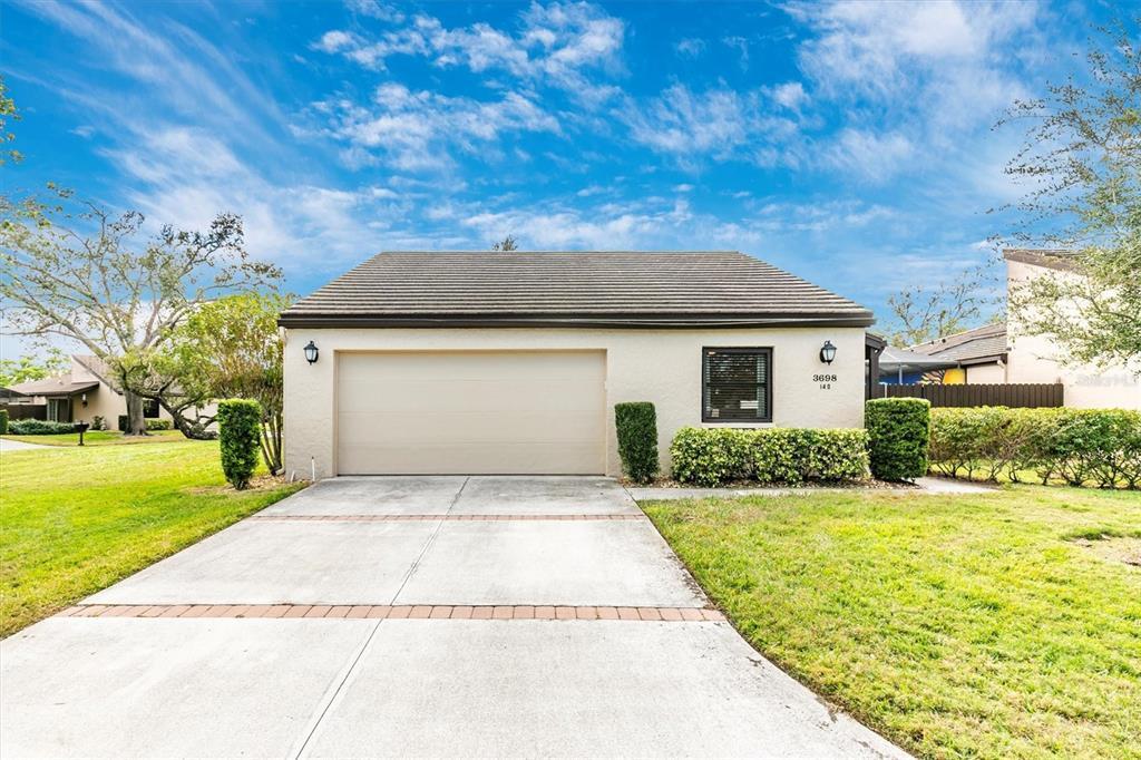 Foto principal - 3698 Glen Oaks Manor Dr