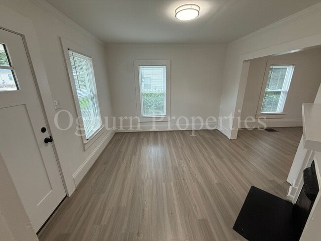 Building Photo - 1607 Thurmond St