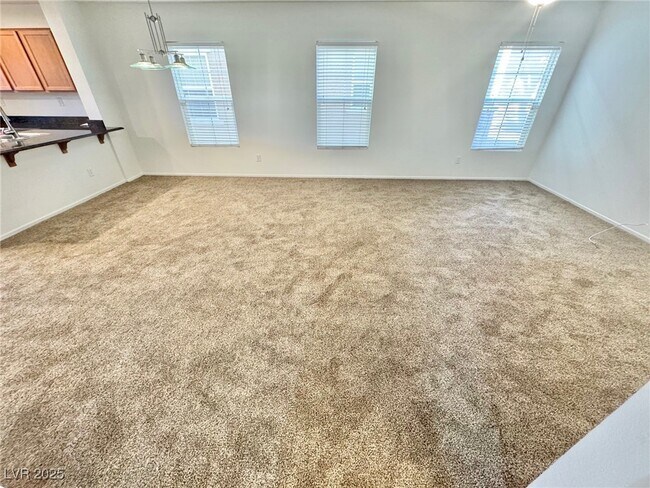 Building Photo - 2882 Culloden Ave