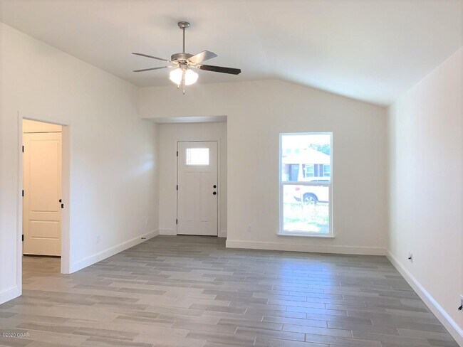 Foto del edificio - 5513 W 34th Pl