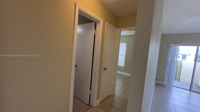 Foto del edificio - 12240 SW 114th Terrace