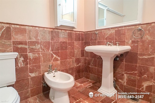 Building Photo - 3 br, 2 bath House - 366 Cumberland St
