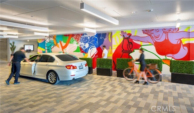 Foto del edificio - 6235 Topanga Canyon Blvd