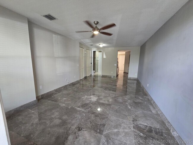 Foto del edificio - 1344 SW 2nd Ct