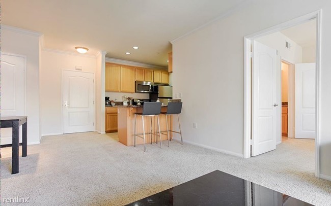 Building Photo - 2 br, 1 bath  - 333 E Roosevelt St