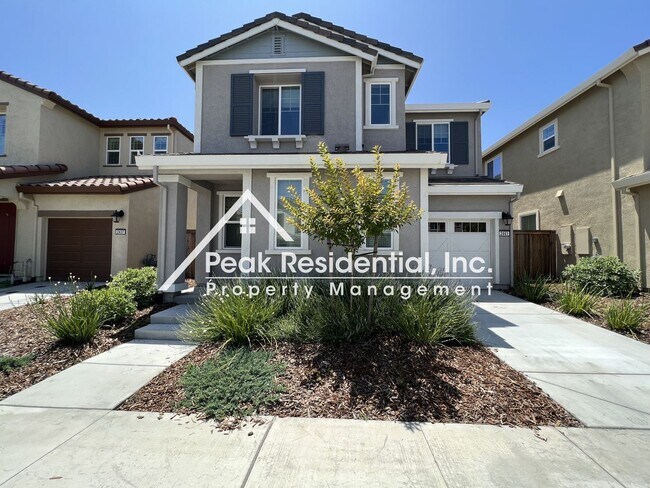 Building Photo - 4 br, 2.5 bath House - 2441 Laurel Clark Ave