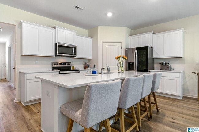 Building Photo - 5700 Post Oak Trl