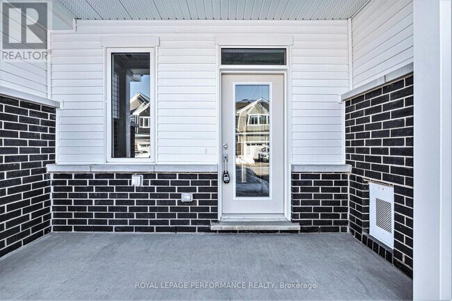 Building Photo - 416 Epoch St