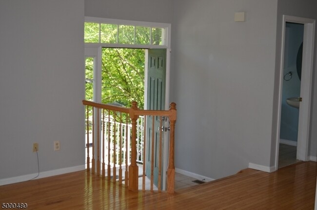 Building Photo - 145 Arrowgate Dr