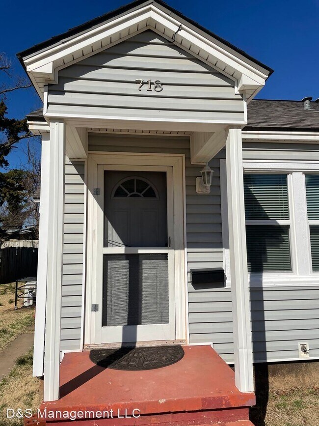 Building Photo - 1 br, 1 bath House - 718 S 10th Street