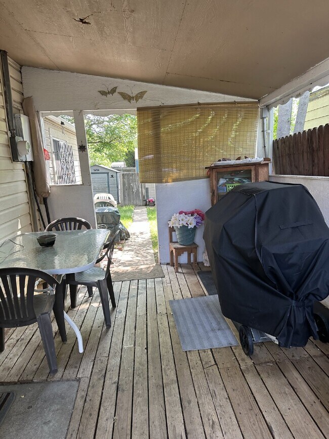 Foto del edificio - Don't Miss Out This 3 Bed/1 Bath Home in C...