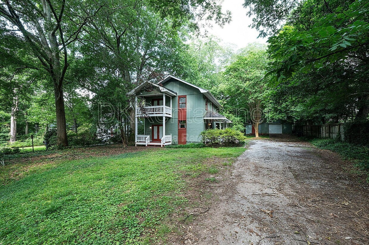 Photo - 425 Ansley Street