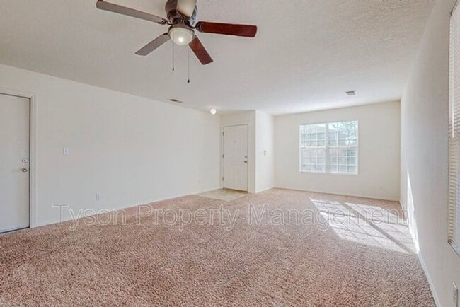 Building Photo - 7467 Snowy Egret Pl NW