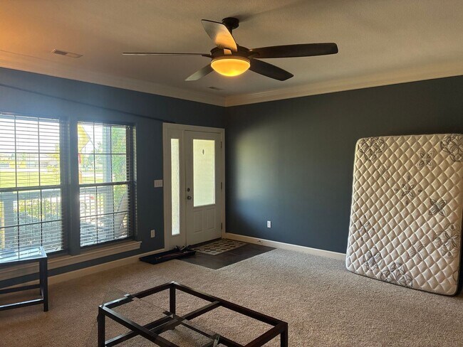 Foto del edificio - 4207 Gladden Ln