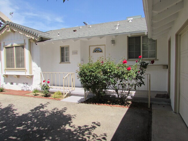 Foto del edificio - 7800 Fairchild Ave