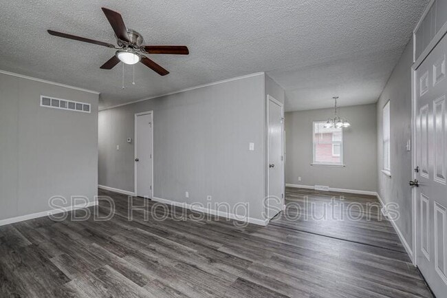Foto del edificio - 14810 E Nickell Ave
