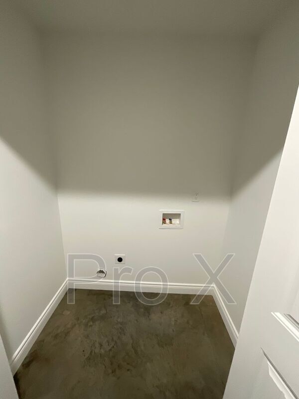Building Photo - 205 S Byers Ave