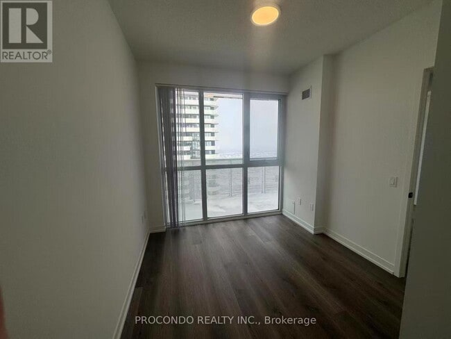 Building Photo - 8 Interchange Wy