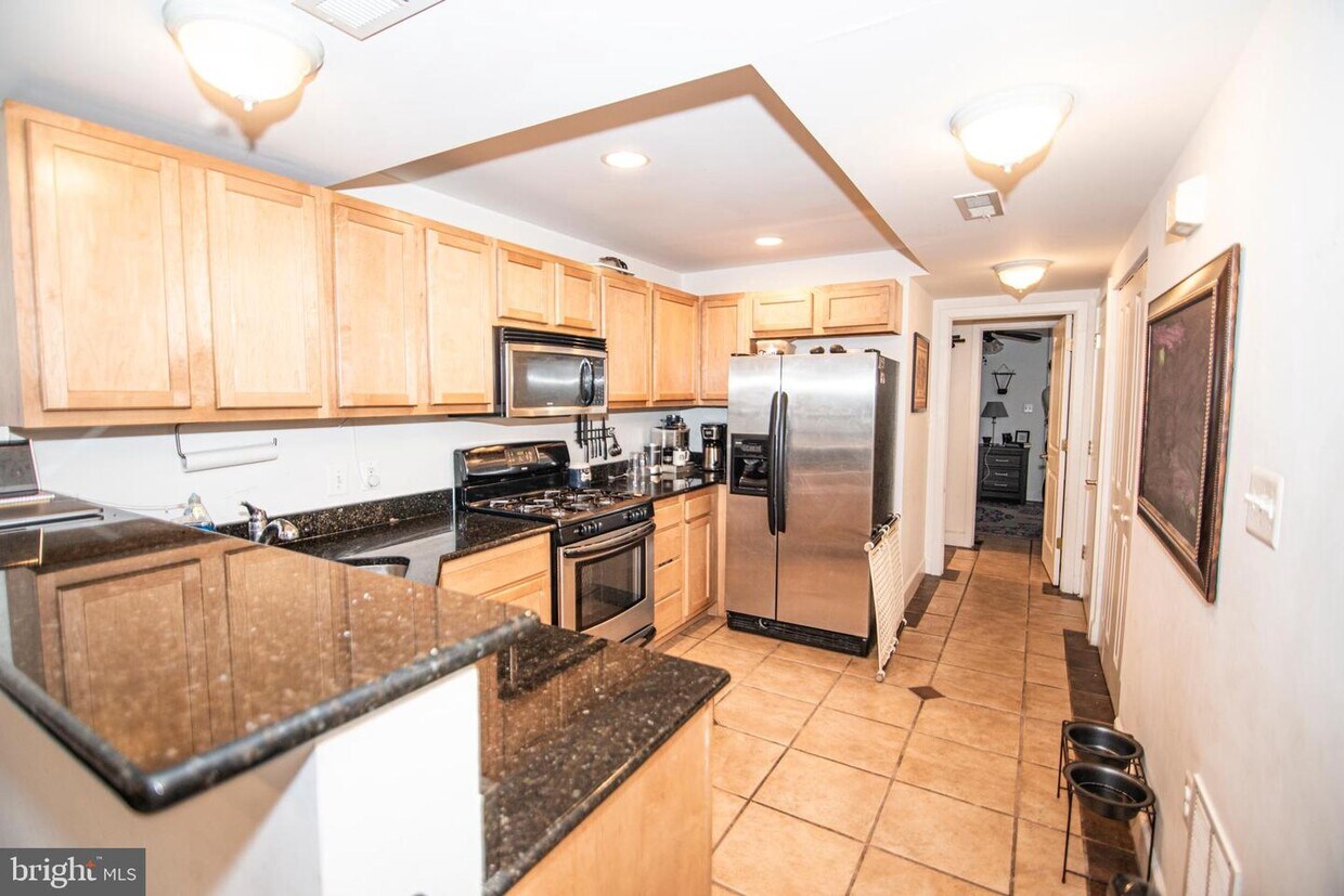 Foto principal - 1526 8th St NW
