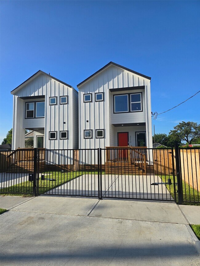 Building Photo - 3212 Retta St