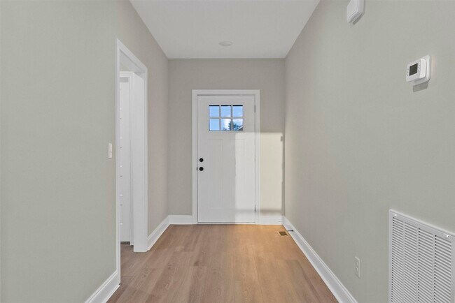 Foto del edificio - 710 Sheldrake Ln