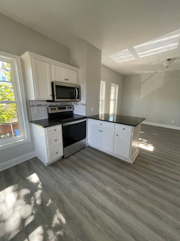 Kitchen - 289 Coram Ave