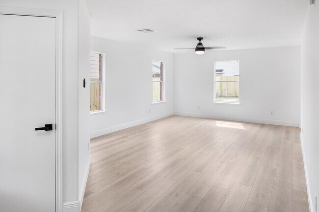Building Photo - 1518 Oxberg Trail