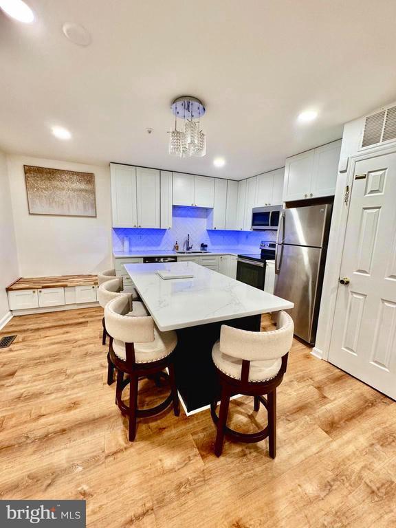 Building Photo - 597 Primus Ct