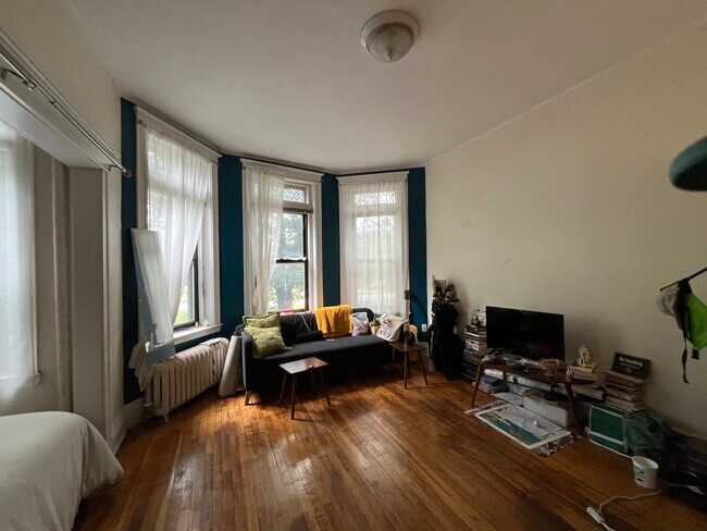 Foto del edificio - 376 Riverway