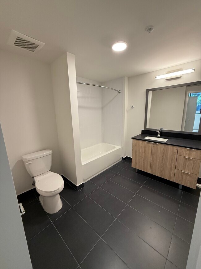 Foto del edificio - 930 E 29th St