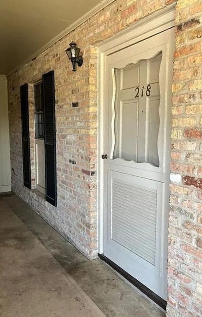 Foto del edificio - New Listing in a great location
