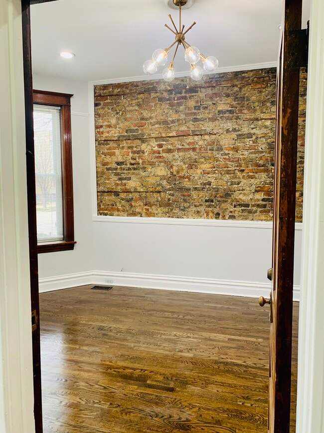 Foto del edificio - 2637 W Walton St