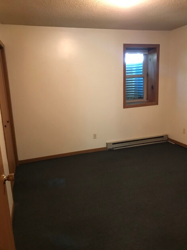 Foto del edificio - 219 W Laurel St