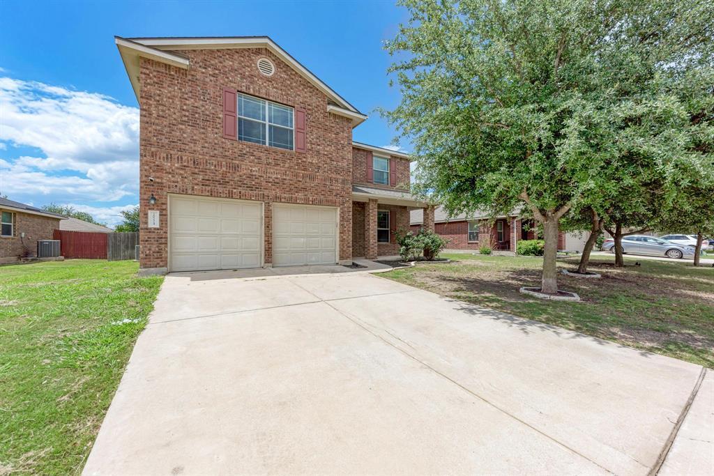 Foto principal - 20224 Stanley Robin Ln