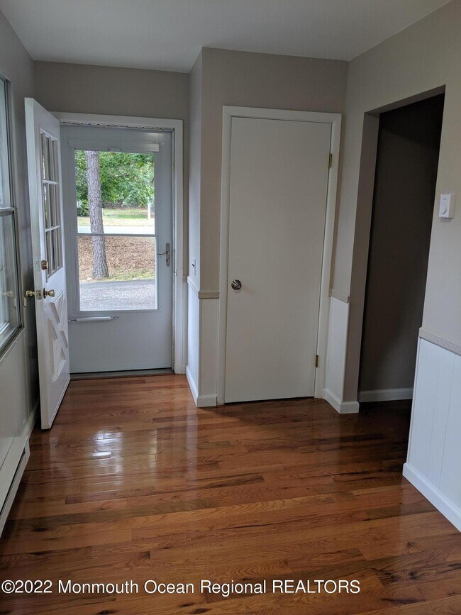 Building Photo - 14 Canton Dr