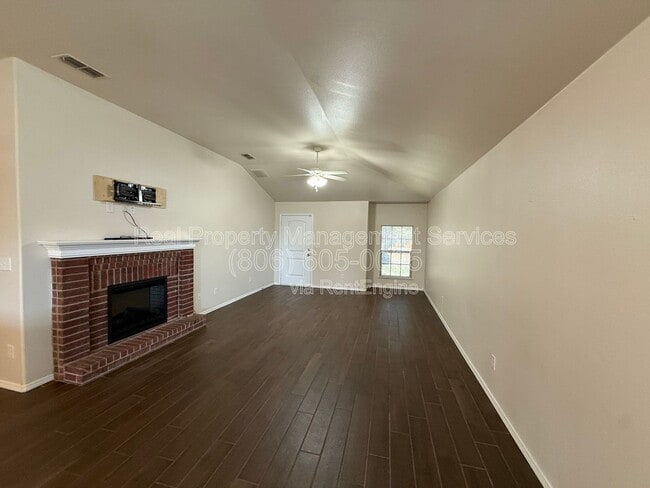 Building Photo - 9104 Quincy Ave