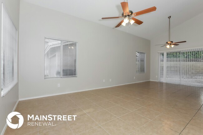 Foto del edificio - 1308 E Liberty Shores Dr