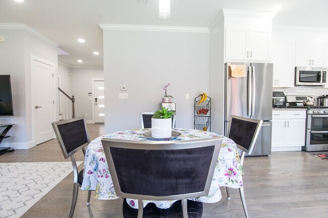 Foto del edificio - 28 Jefferson Ave