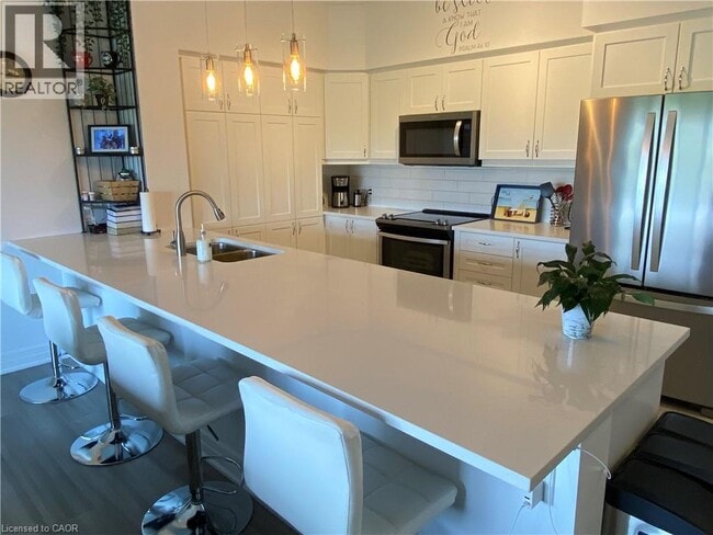 Building Photo - 39 Sister Varga Terrace