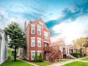 Building Photo - 1220 S Lombard Ave