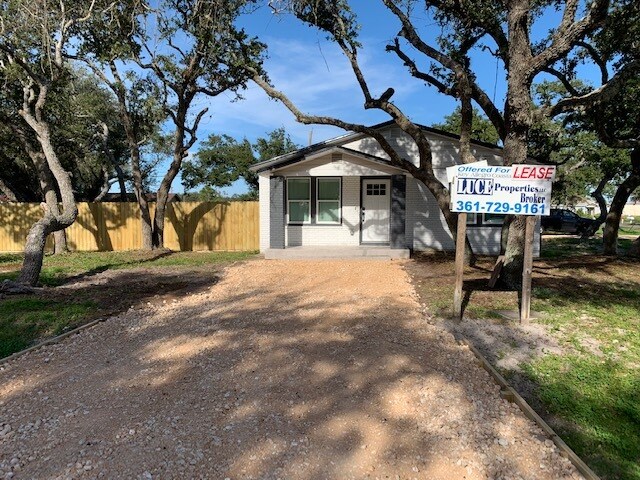 Front Entrance - 1306 Red Bird St