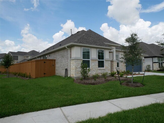 Building Photo - 8503 Pier Cove Dr