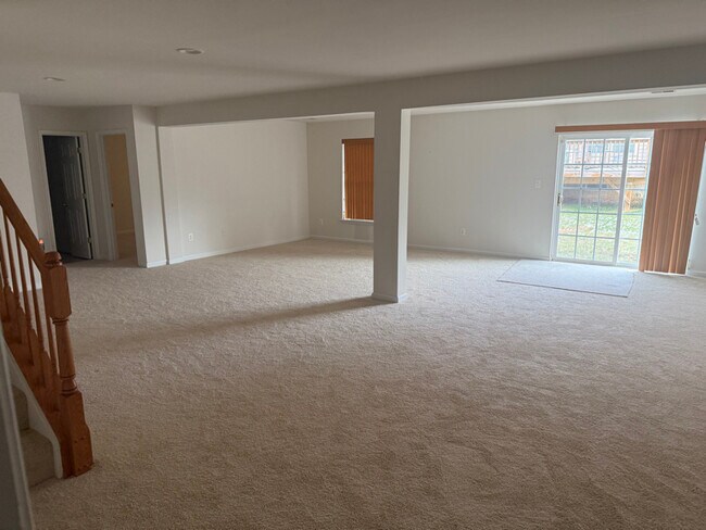 Foto del edificio - 638 Hunters Rd