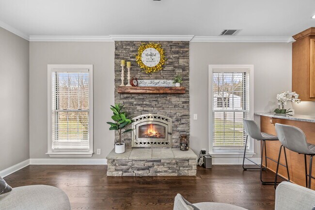 Foto del edificio - 351 Barlow Ln