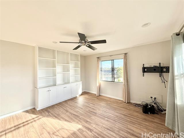 Foto del edificio - 95-349-349 Kuahelani Ave