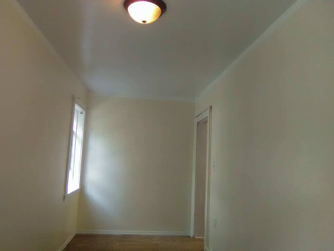 Building Photo - 3011 S Arch St