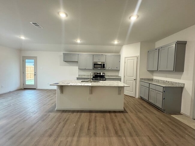 Foto del edificio - 2610 S County Rd