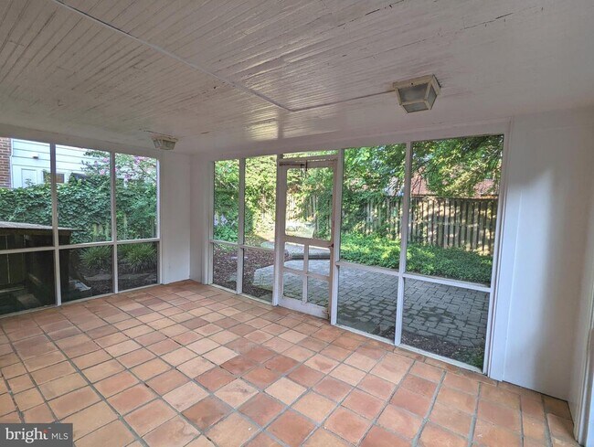 Foto del edificio - 4523 Q St NW